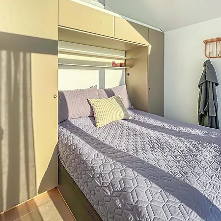 Holiday home Amazing In With Wifi *